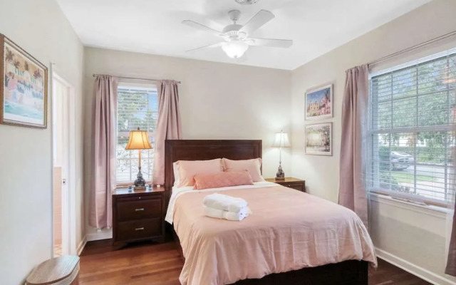 Sun, Shells and Seaspray w/ Lanai