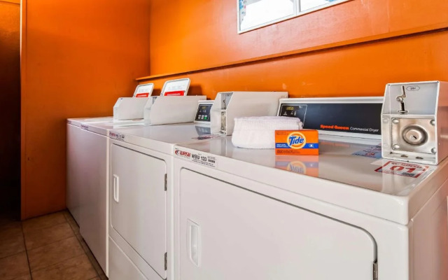 Best Western Los Angeles Worldport Hotel