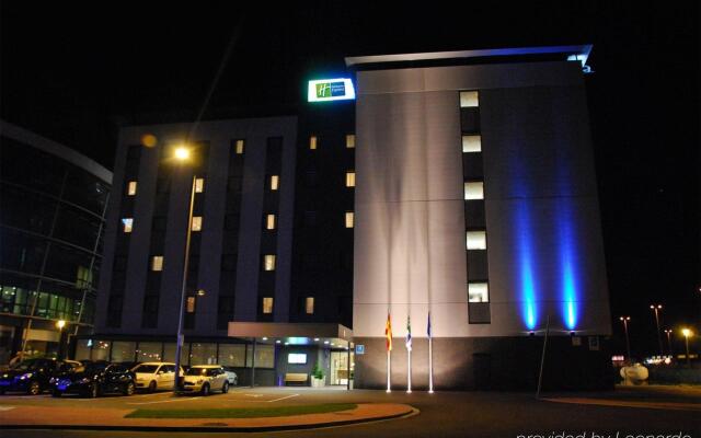 Holiday Inn Express Campo De Gibraltar - Barrios by IHG