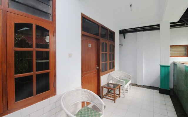 Airy Mantrijeron Parangtritis 42 Yogyakarta