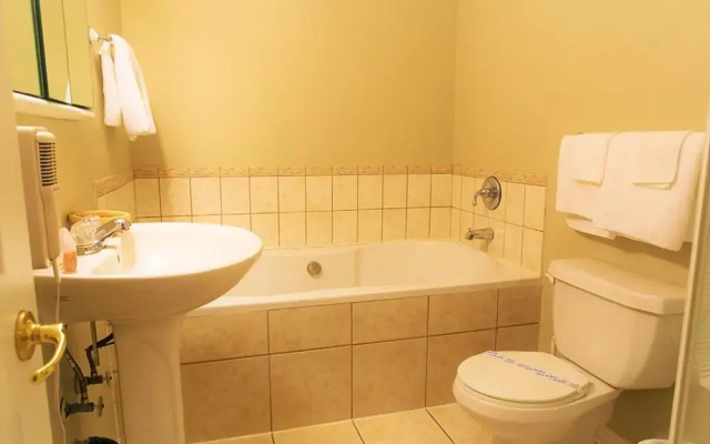 Chalet Beaconsfield Motel