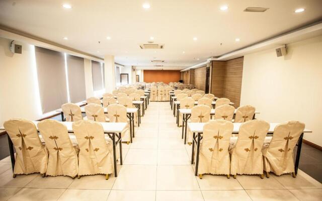 Putatan Platinum Hotel