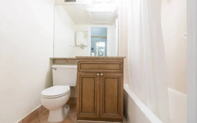 744 Ocean View Hollywood Beach