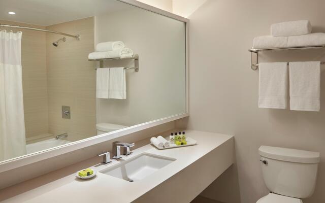 InterContinental Toronto Centre by IHG