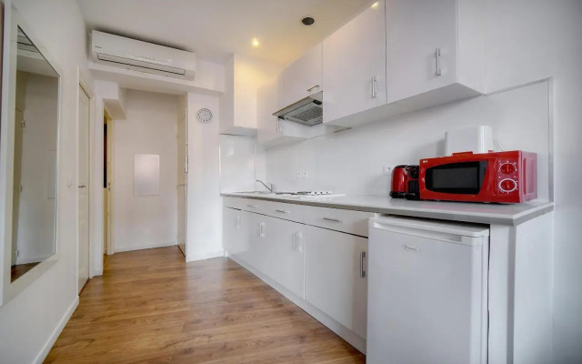 CHARMANT 2 PIECES CENTRE de CANNES - A1B209