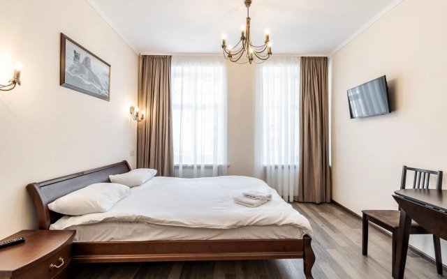 Opera House Apartment 1