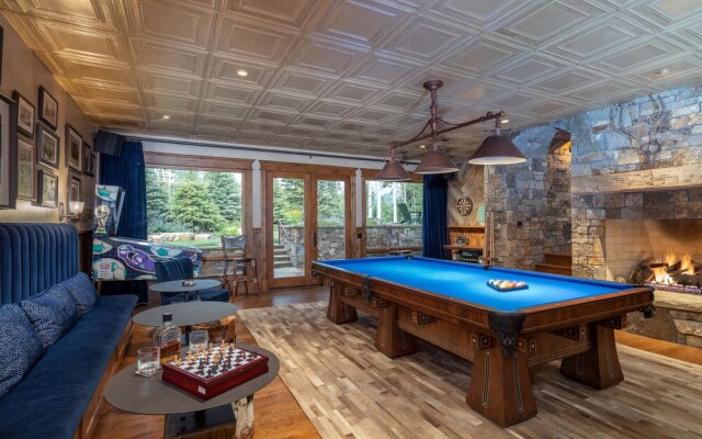 THE Pinnacle by Exceptional Stays