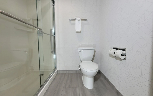Holiday Inn London Camden Lock by IHG