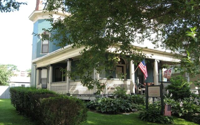 Bayberry House Bed & Breakfast