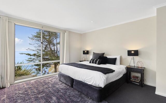Hidden Bay - 5 BR luxury waterfront