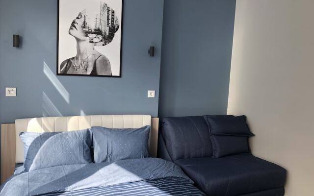 Central Bay Studios. 7min Station, Arbat Street