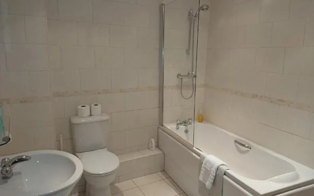 Victoria Cloisters Apartments