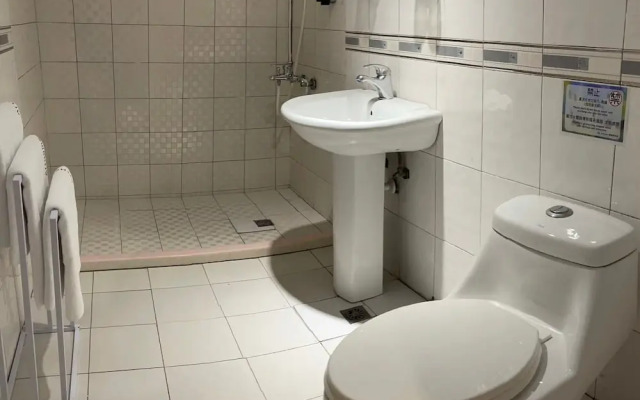 Arthome Hotel