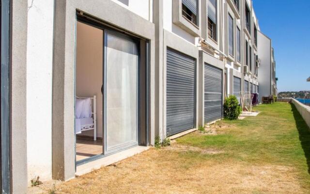 Charming Flat Near Sea With Shared Pool in Cesme
