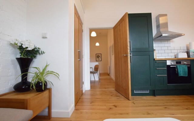 Modern Apartment In The Centre of Teignmouth