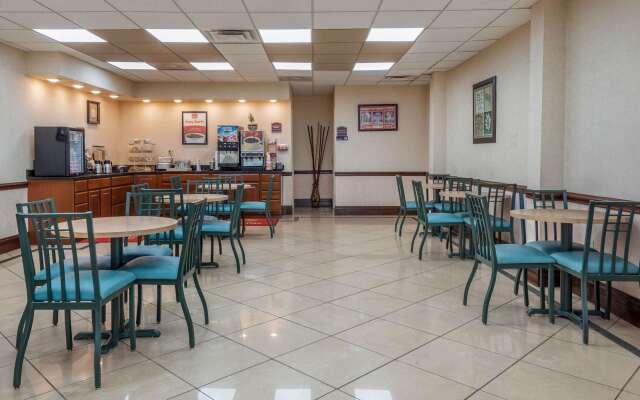 Econo Lodge Louisville Downtown