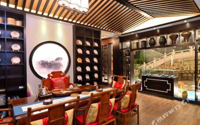 Yongxian Hot Spring Resort Hotel