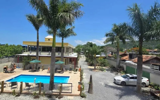 Hotel Barra da Ferrugem Eco Village
