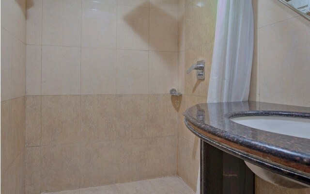 Capital O 1585 Hotel Palash Residency