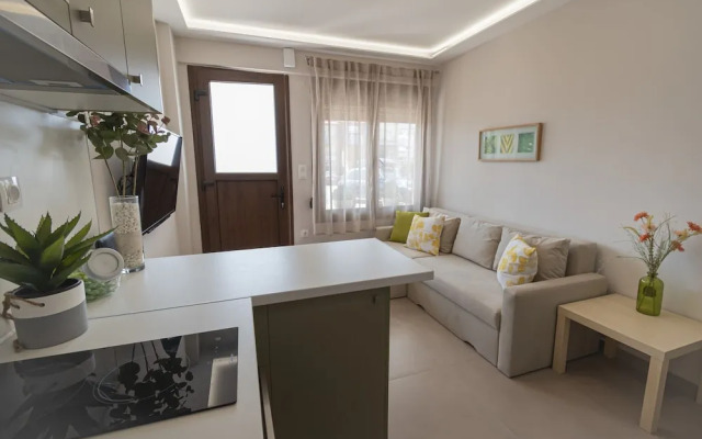 Amico Suites 1 by Rentals Pro - Nea Moudania