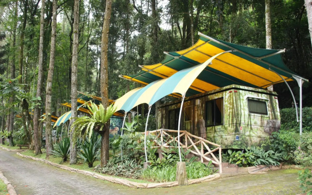Taman Safari Lodge