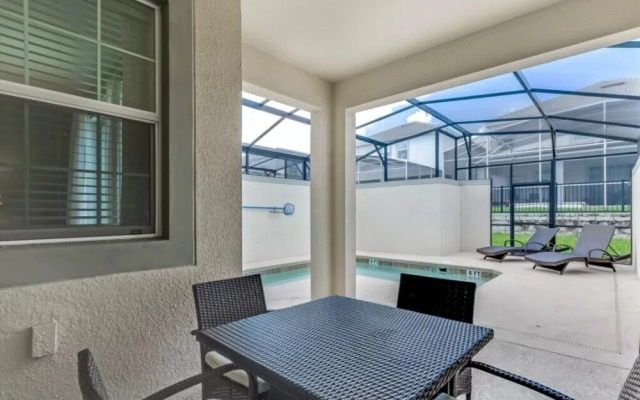 Upscale Champions Gate Townhome - 4 Bed