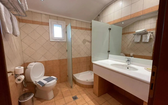 Hotel Pyrgos Boutique & Suites