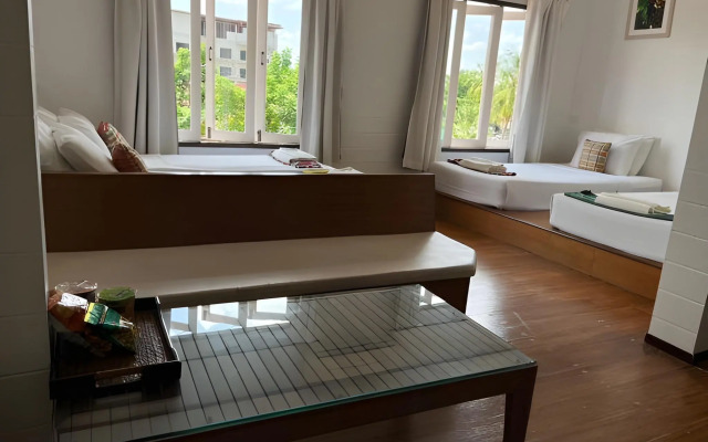 Thanicha Resort Amphawa