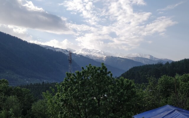 Madpackers Manali - Hostel