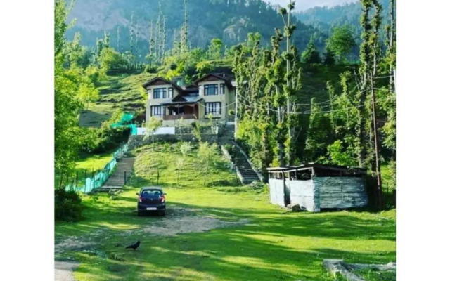 Srichan Resorts