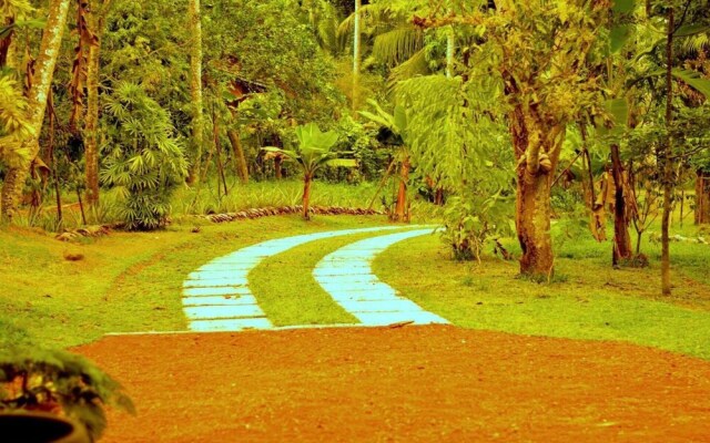 Charming & Historical 3-bed Bungalow in Hikkaduwa