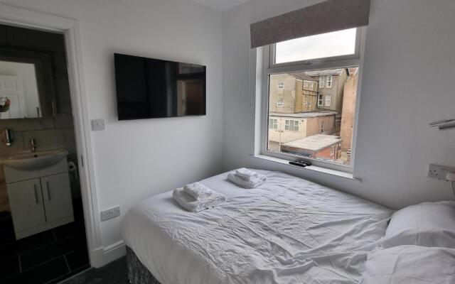 Granada Apartments Derby Road