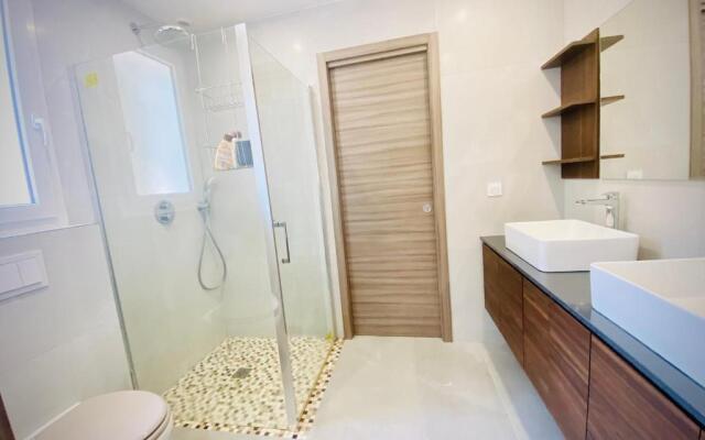 Charmante villa avec piscine au calme, 6 personnes