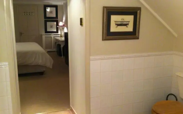 McMillans B&B Windsor