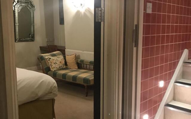 Drapers Hotel