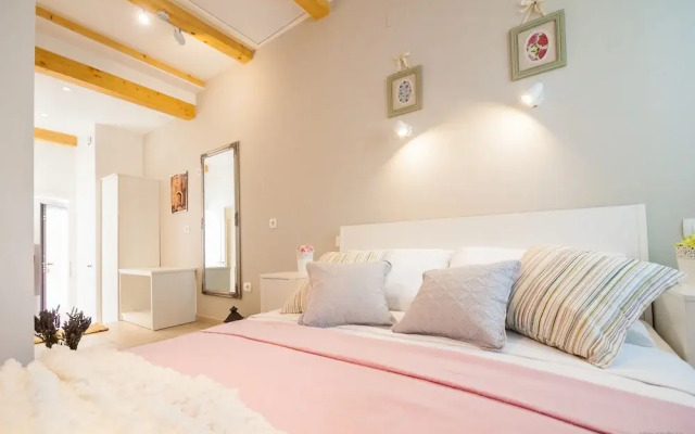 Aldo Apartments Center