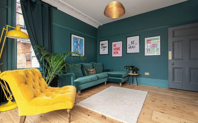 Chic and Colourful Family Home by Underthedoormat