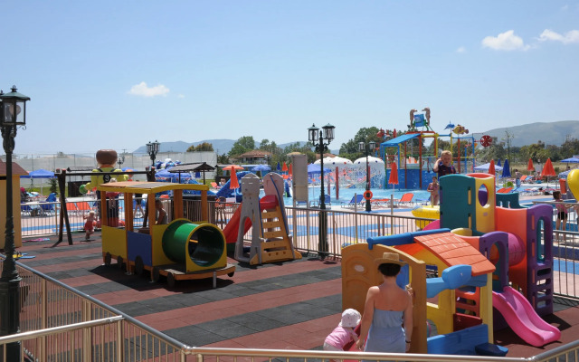 Caretta Beach Resort & Waterpark