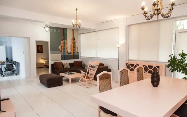 Luxury maisonette in Ilioupoli