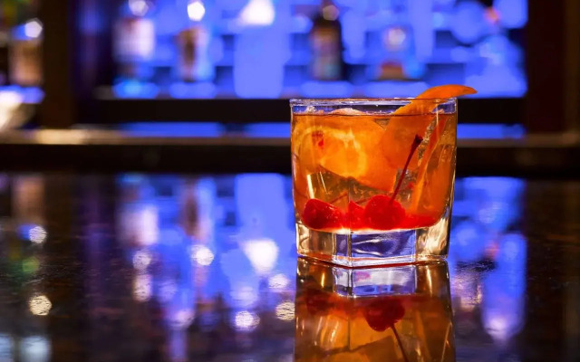 DoubleTree Suites by Hilton Hotel Cincinnati - Blue Ash