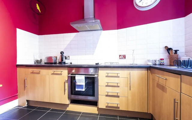 JOIVY Great Location! - Charming Apt by Edinburgh Castle