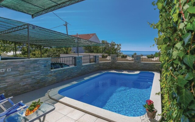 Amazing Home in Podstrana With Wifi and 3 Bedrooms