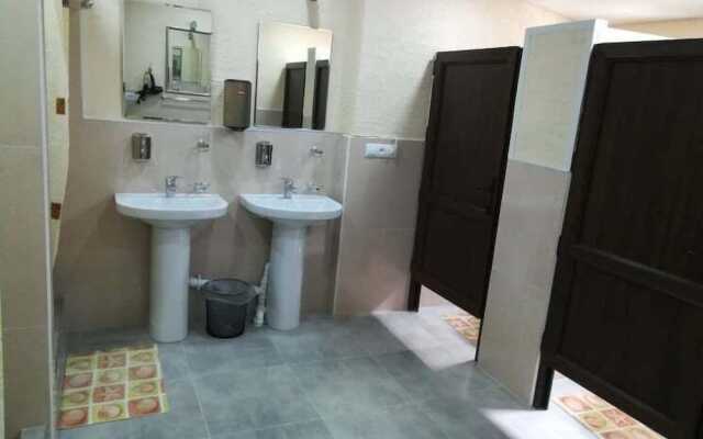 Art Garden Hostel and Tours