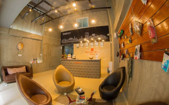 The Lodge Yangon Hostel