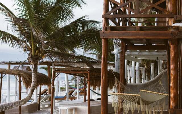 Playa Kin Ha Hotel