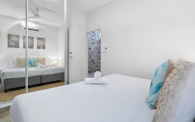 Zenhouse Solstice Designer 4-br Executive Retreat