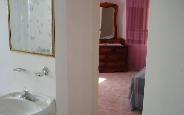 Treasure Bay Guesthouse