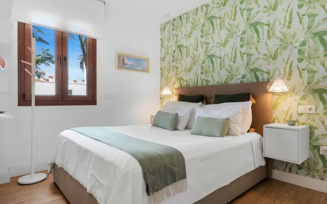 El Higueron Townhouse With Private Pool by Costarentals - Ref 252
