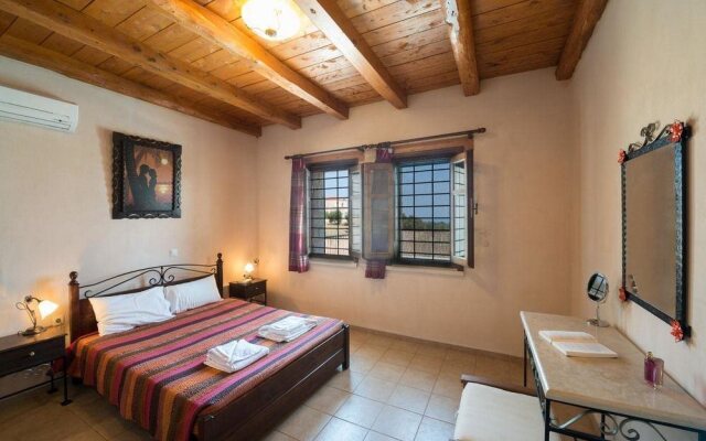 Asterion Villa by LeaderStay