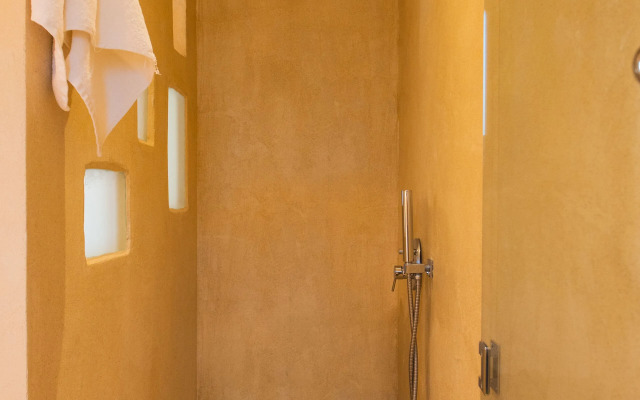 Meli Suites